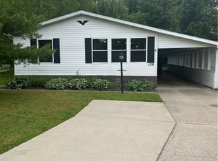128 Highland Dr, Hiram, OH 44234