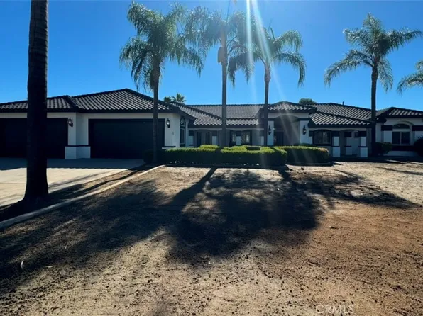 17075 High Country Cir, Perris, CA 92570