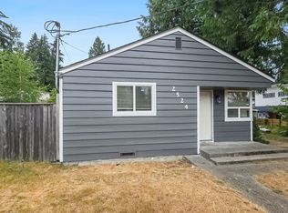 2524 NE 130th St, Seattle, WA 98125