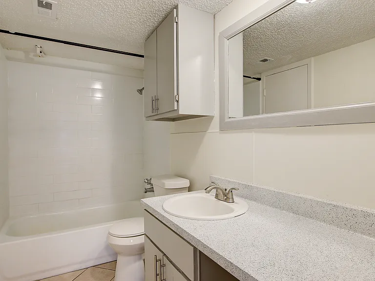Highpoint North — Photo 20