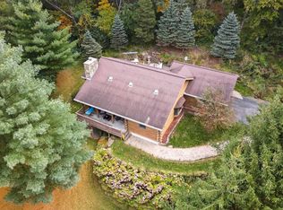 5578 Reeve Rd, Mazomanie, WI 53560