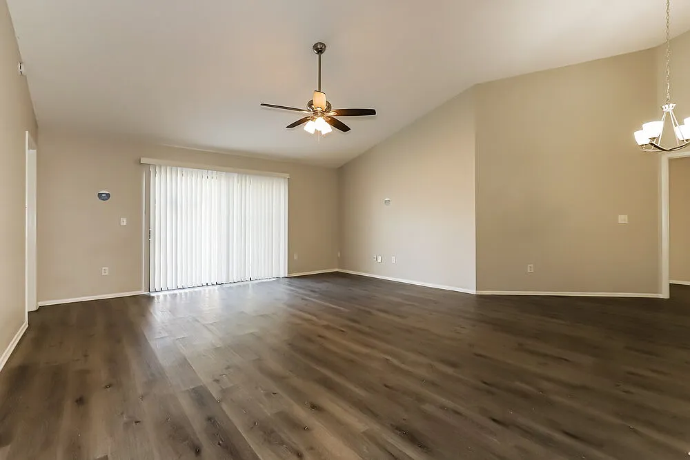 4 bed, 2.0 bath, 1592 sqft, $2,250 — Photo 4