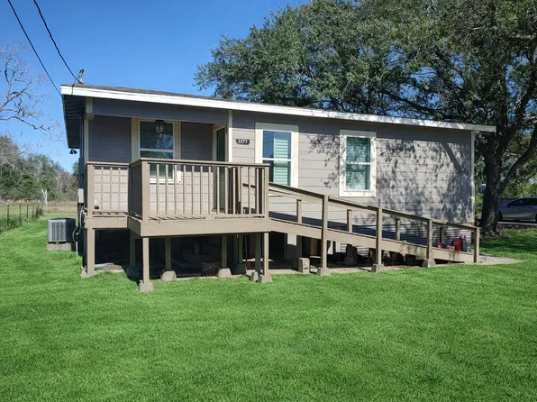 2712 Avenue H, Dickinson, TX 77539