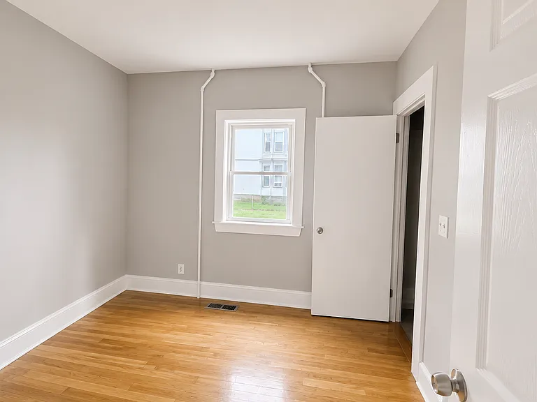 153 James St #1 — Photo 5
