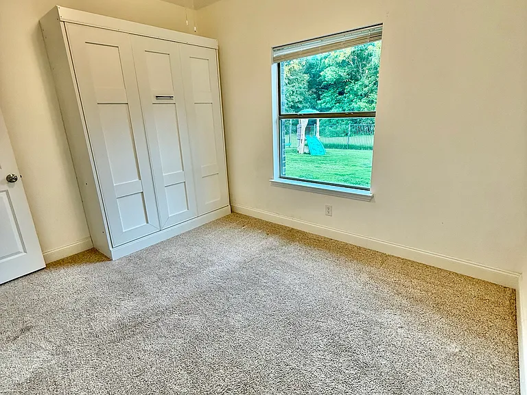 147 Country Lakes Dr — Photo 16