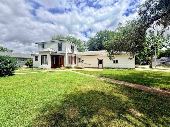 400 Spruce St, Cherokee, IA 51012