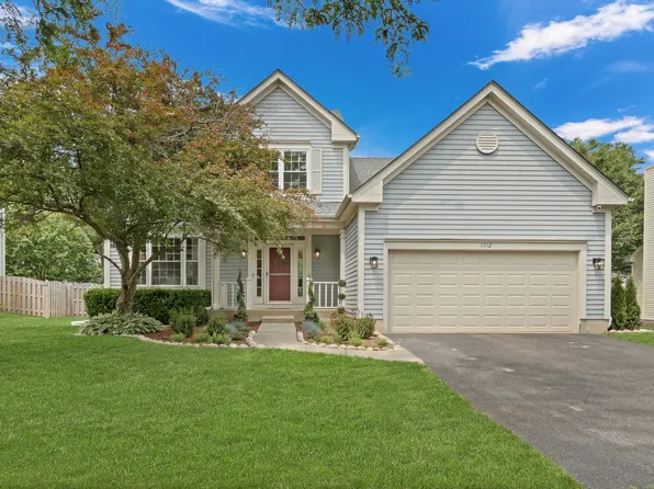 1312 Dorchester Dr, Mundelein, IL 60060