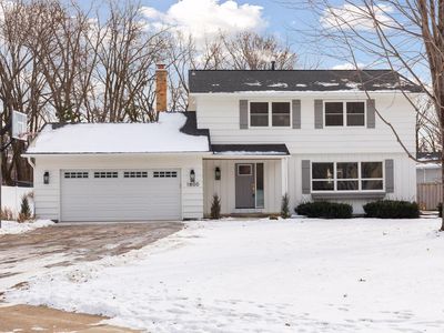 1800 Peony Ln N, Plymouth, MN, 55447