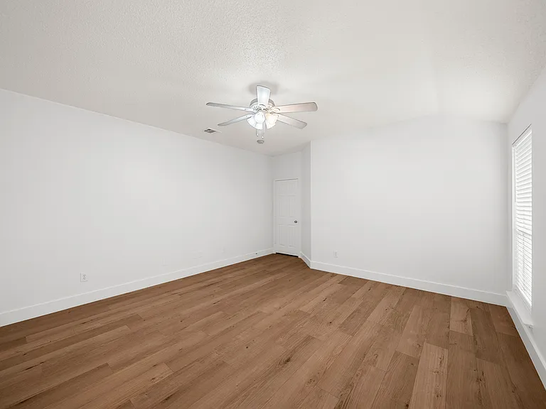 526 Wyoming Dr — Photo 24