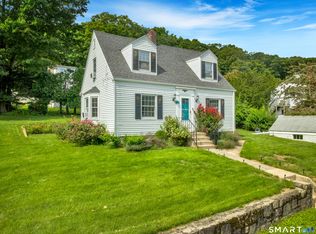 80 Oneco Avenue, New London, CT 06320