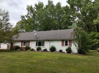 5021 E Mannsiding Rd, Clare, MI 48617