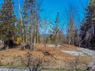 5 Huron Ave, Lambton Shores, ON N0M1T0