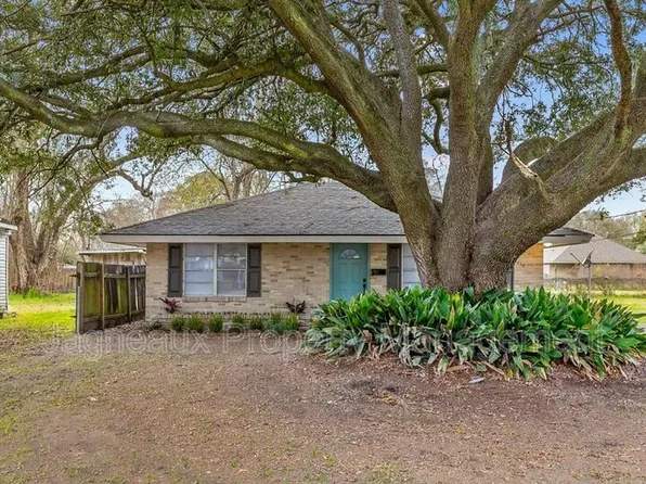 2518 Ernest St, Lake Charles, LA 70601
