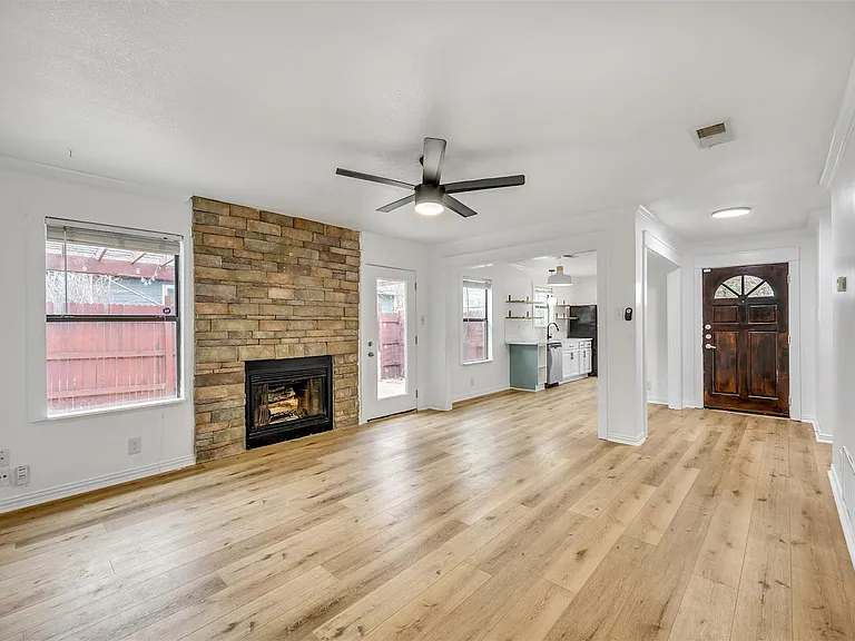 7004 Trendal Ln — Photo 2