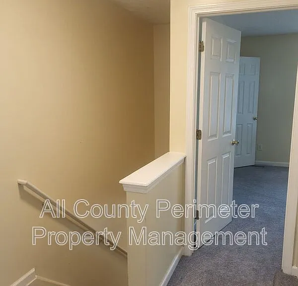 8078 Woodlake Dr — Photo 8