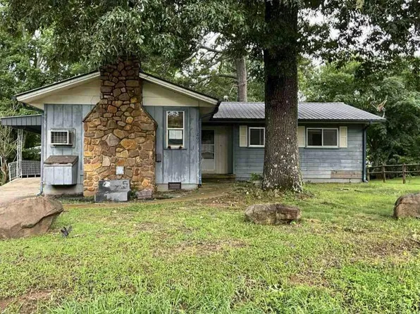 1209 12th St, Mena, AR 71953