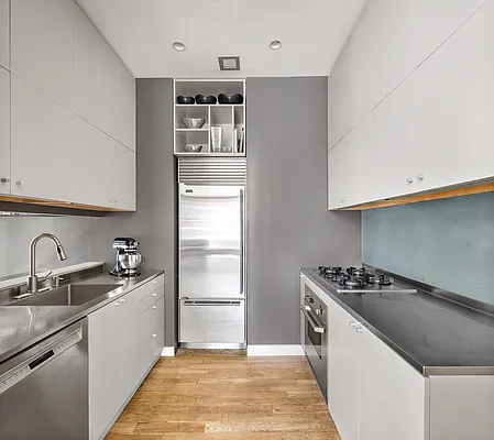 Sold by Compass | media 6