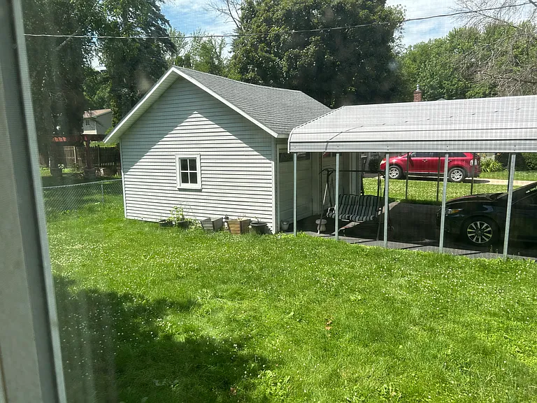 457 Broadway St — Photo 1