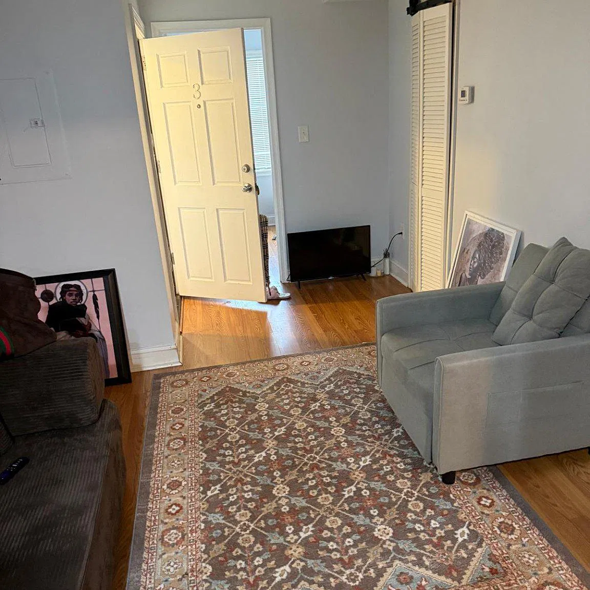 421 Burbank St SE — Photo 3