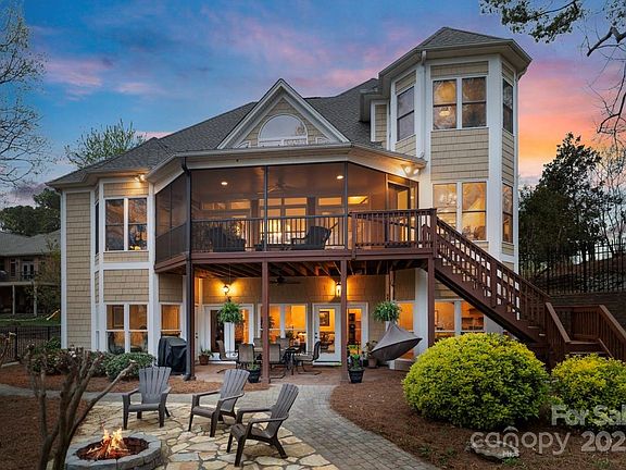2nd image of 2228 Metcalf Dr