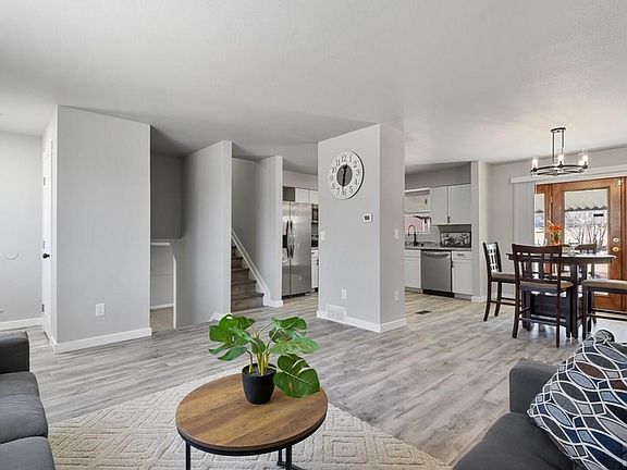 5th image of 4038 West Dr