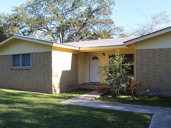 2nd image of 729 Skylane Dr N
