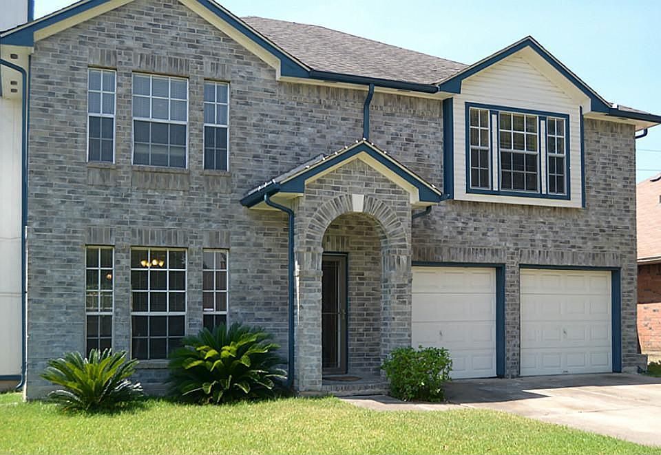 1st image of 2803 Blue Mist Dr