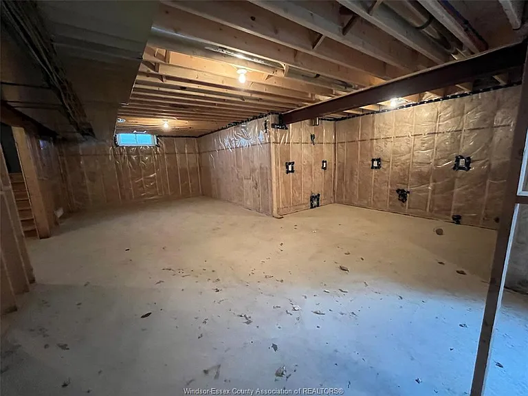 365 Christine Ave — Photo 43