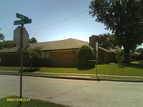 2nd image of 408 E Grubb Dr
