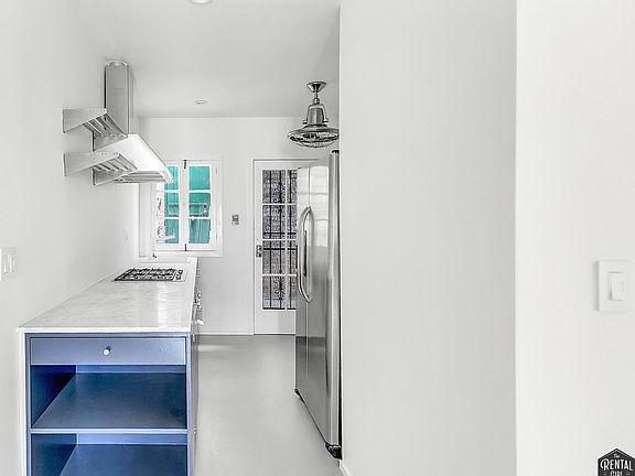 2nd image of 1288 W Sunset Blvd #1/2