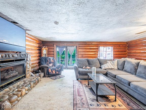 5th image of 10363 N Bray Rd