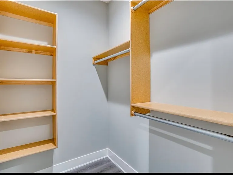 4829 N Vassar Ave — Photo 12