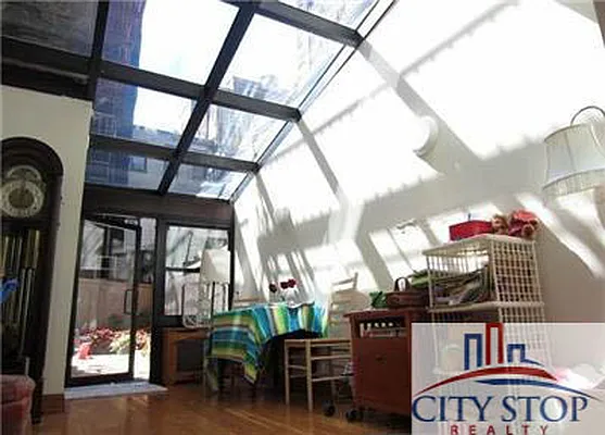 Rented by City Stop Realty | media 1