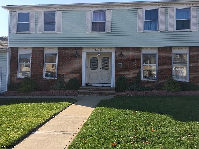 2nd image of 21 Tomar Ct
