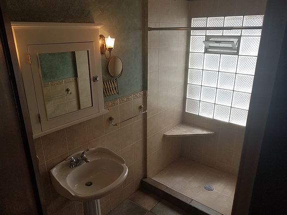 4th image of 3125 Fremont Ave S APT 3