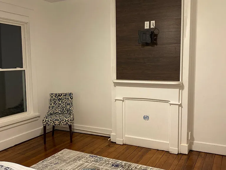BDRM 2 - TV MOUNT - Spacious - Nice Closet