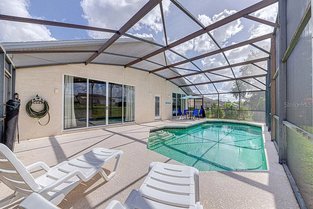 4 bed, 4.0 bath, 1844 sqft, $4,000 — Photo 3