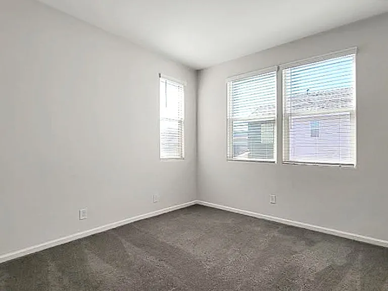 15733 W Polk St — Photo 19