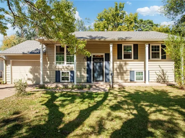 18506 E 6th St N, Independence, MO 64056