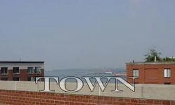 Sold by Town Residential | media 19