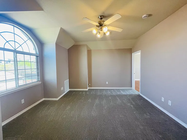 5936 Chisholm Trl — Photo 20
