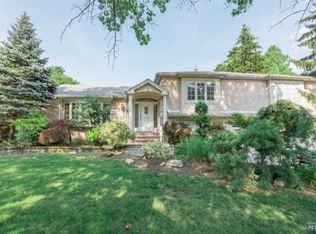 23-09 Radburn Rd, Fair Lawn, NJ 07410