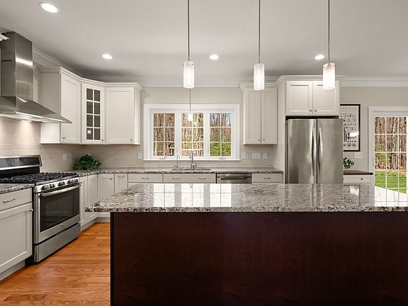 5th image of 261 Ipswich Rd