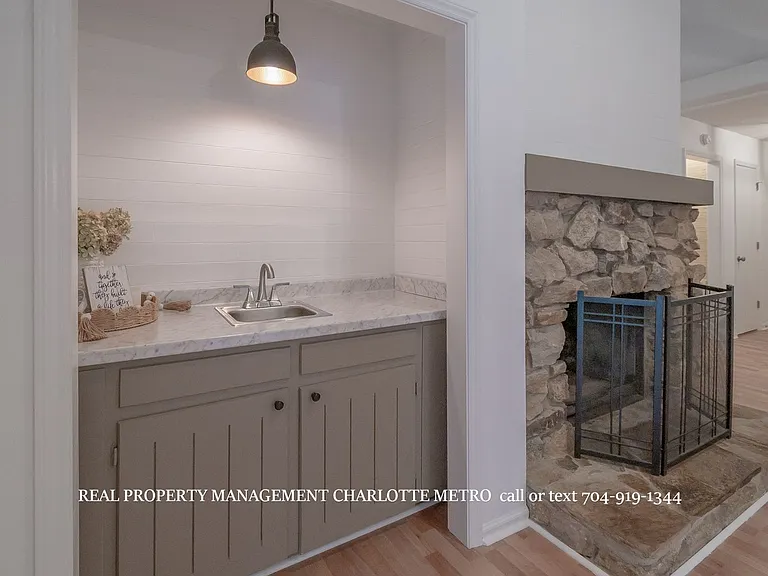 1059 Woodlake Ln — Photo 20