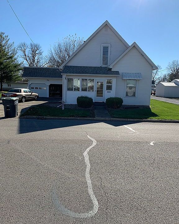 507 E 11th St, Rushville, IN 46173 Zillow