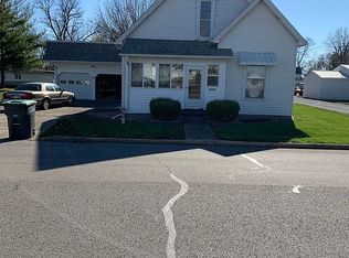 507 E 11th St, Rushville, IN