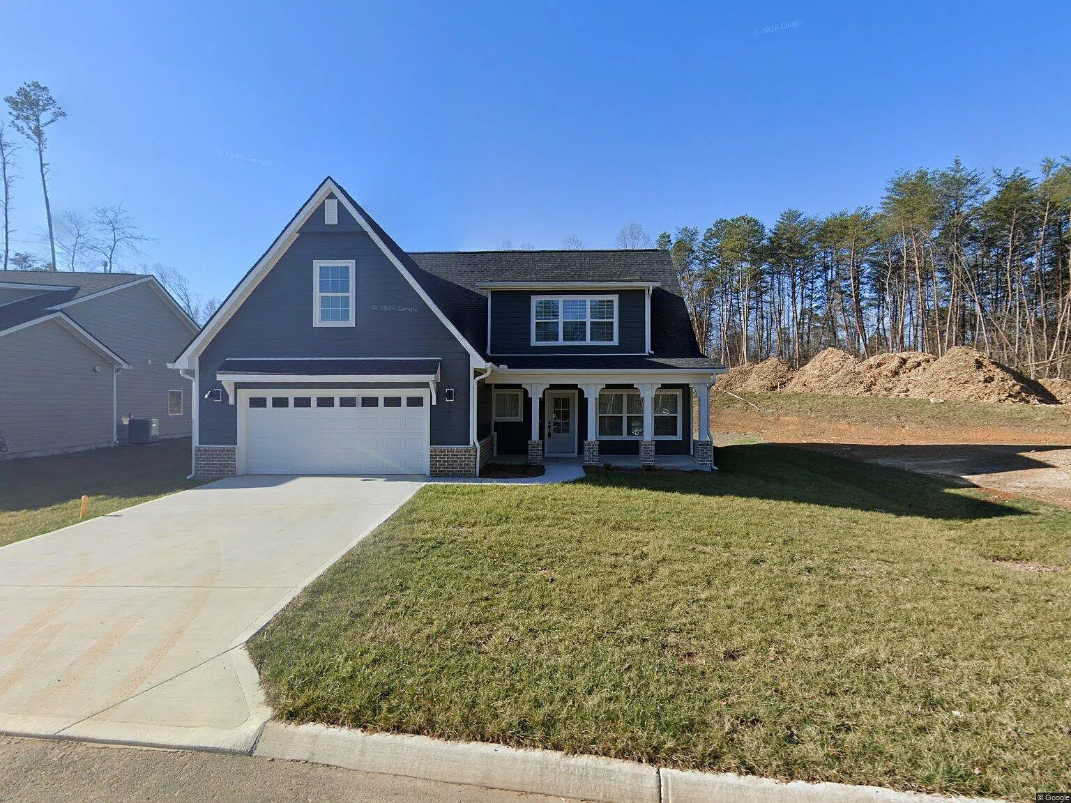 3 bed, 2186 sqft, $1,300 — Photo 3