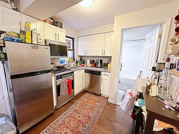 4th image of 503 W 43rd St APT 2R