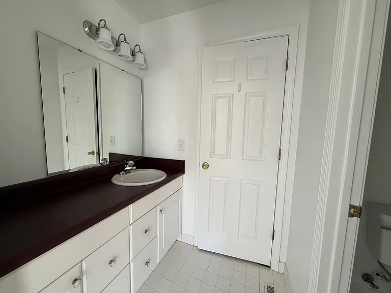 206 Olivarri Dr — Photo 14