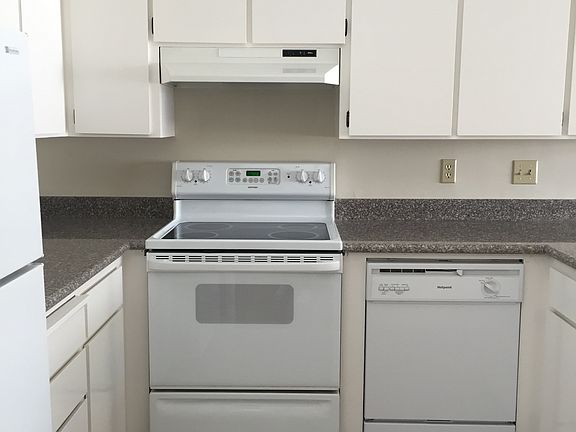 4th image of 1288 E Fremont Trl